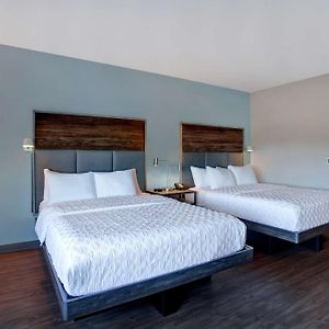 Queen Room Two Queen Beds Hearing Access